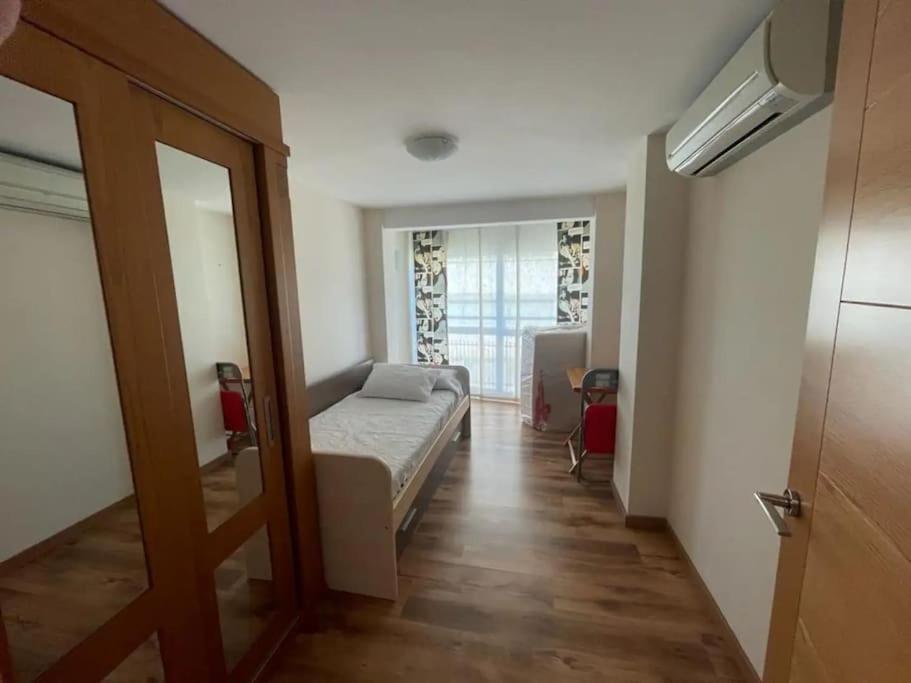 1ª Linea De Levante. Iberia Apartment Benidorm
